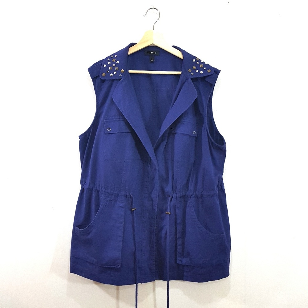 🌵 Torrid Utility purple vest size 1X